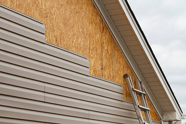 Professional Siding Contractor technician working in Tucker, GA